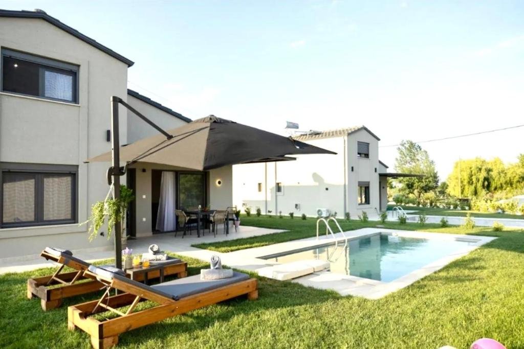 Olympus Seaside Luxury Pool Villas