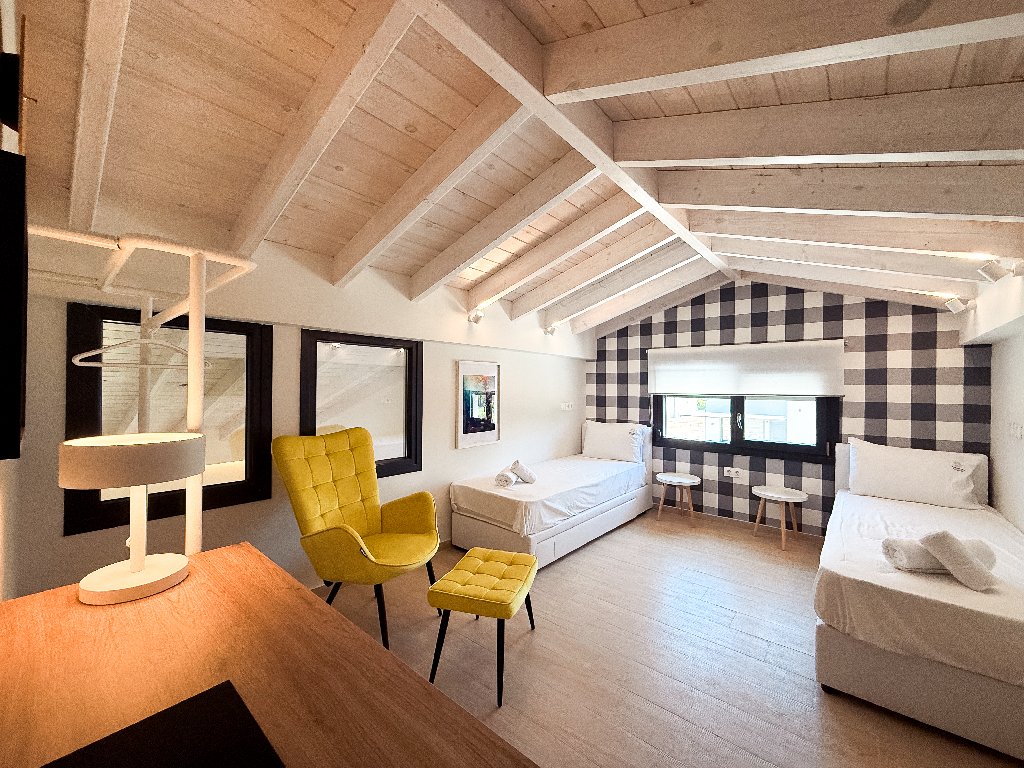 Olympus Seaside Luxury Pool Villas