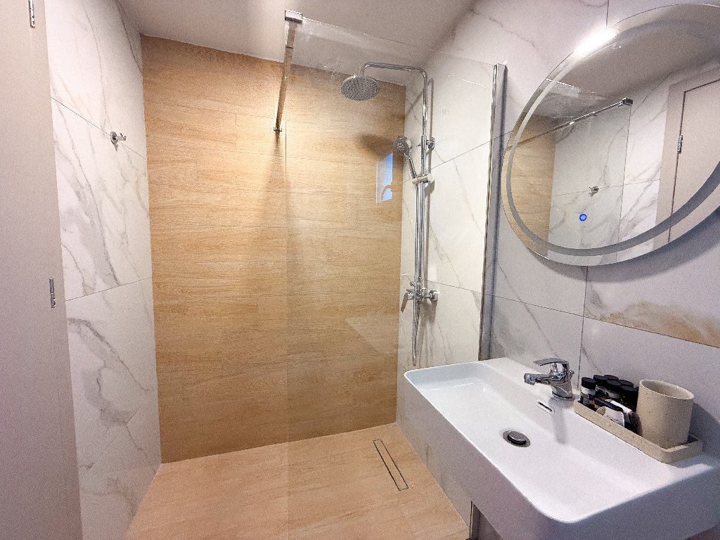 Olympus Seaside Luxury Pool Villas