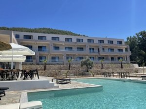 Rachoni Amazing Hotel